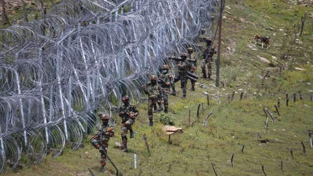 LoC पार कर गया भारत का ‘मिनी टैक्टिकल ड्रोन’, इंडियन आर्मी ने पाकिस्तान सेना को भेजा हॉट लाइन मैसेज