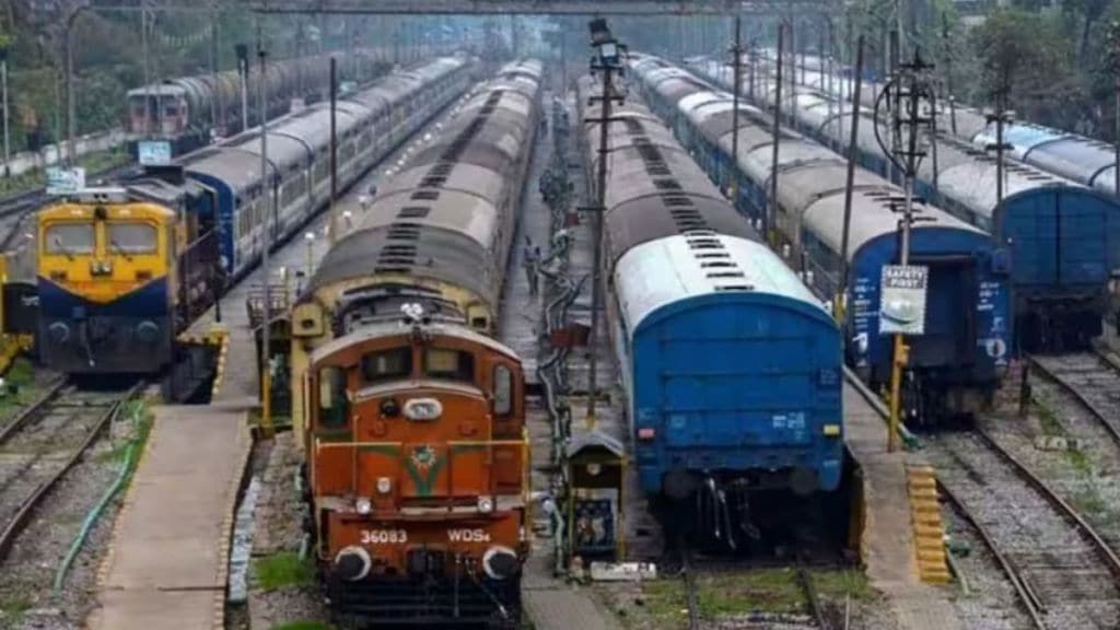 रेलवे का तोहफा! फेस्टिव सीजन से पहले इस रूट पर चलाई स्पेशल ट्रेन, 13000 नई सीटें, चेक करें टाइमिंग, रूट और स्टॉपेज